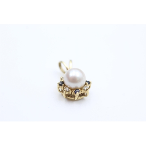 2007 - A 9ct gold pearl, sapphire and diamond cluster pendant - approx. gross weight 1.7 grams