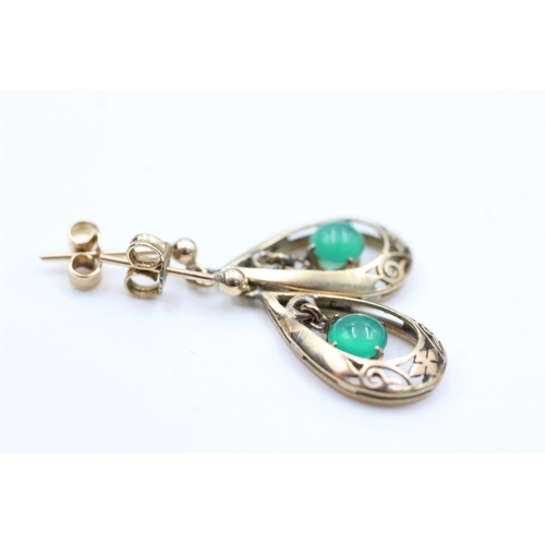 2032 - A pair of 9ct gold chrysoprase drop earrings - approx. gross weight 3.6 grams