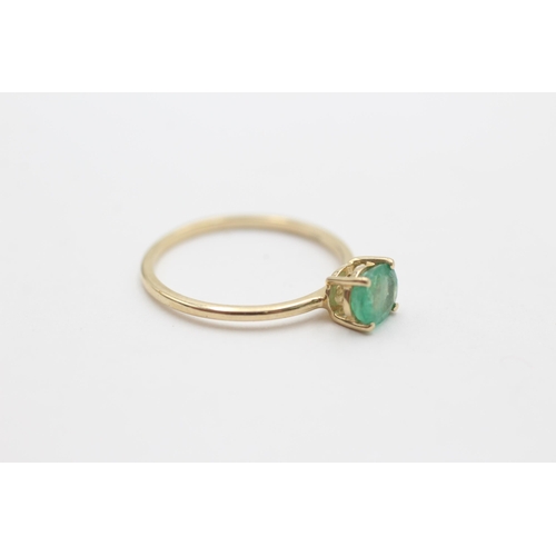 2088 - A 9ct gold emerald solitaire dress ring, size L½ - approx. gross weight 1.1 grams