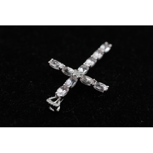 2092 - A 9ct white gold quartz and diamond set cross pendant - approx. gross weight 2.1 grams