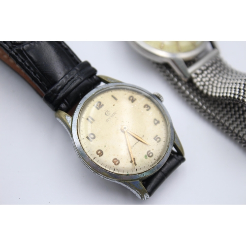 2243 - Two vintage men's wristwatches, one Cyma and one Roldor