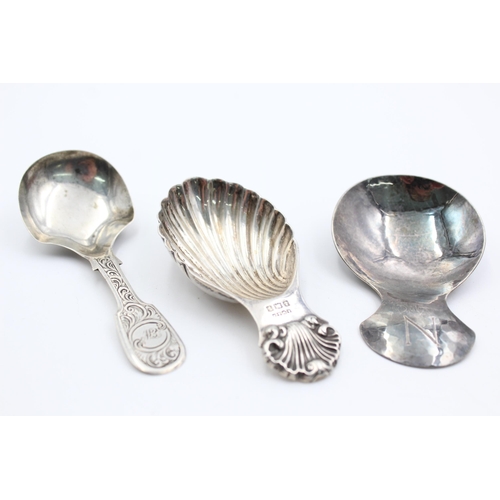 2288 - Three hallmarked sterling silver caddy spoons - approx. gross weight 48 grams