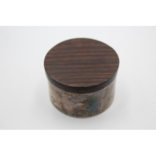 2327 - A hallmarked London silver circular pill box with wooden top, dated 1975 - approx. gross weight 81 g... 