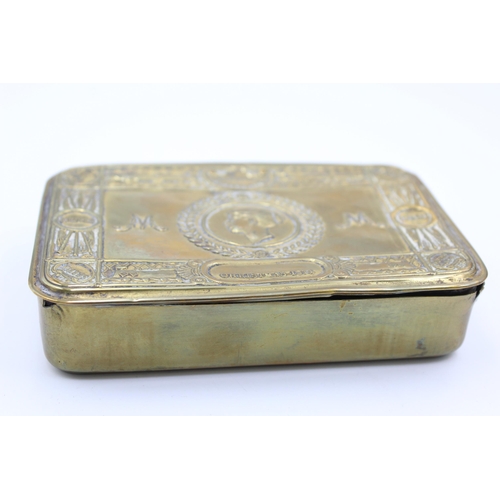 2332 - A WWI brass Princess Mary Christmas tin - approx. 13cm x 8.5cm