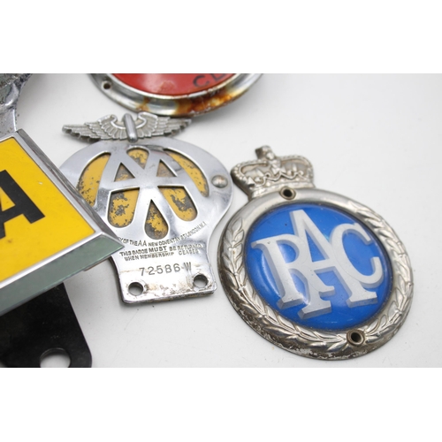 536 - Six vintage car grille badges to include RAC, MG Owners Club etc.