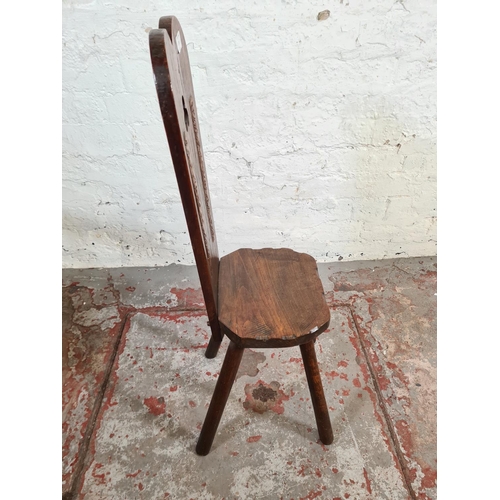 174 - A mid/late 20th century carved oak spinning chair - approx. 85cm high x 27cm wide x 23cm deep