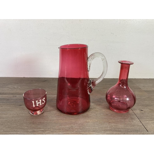 354D - A collection of Victorian and later Cranberry glassware