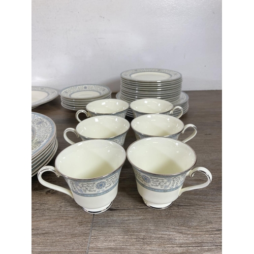 354E - A Minton Sharnwood 43 piece dinner service