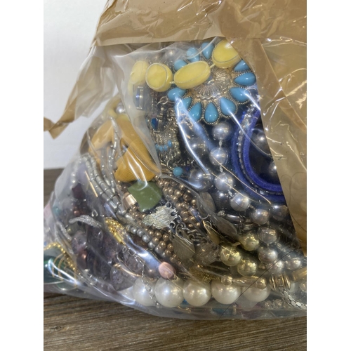 428 - Approx. 10kg of costume jewellery