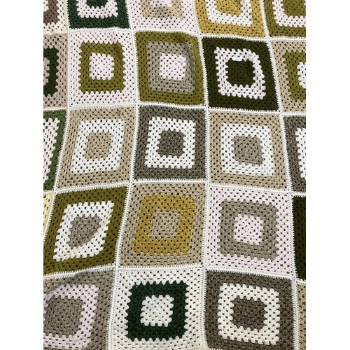 450 - A mid/late 20th century crochet blanket - approx. 250cm long x 163cm wide