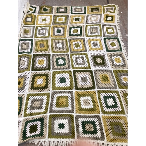 451 - A mid/late 20th century crochet blanket - approx. 245cm long x 190cm wide