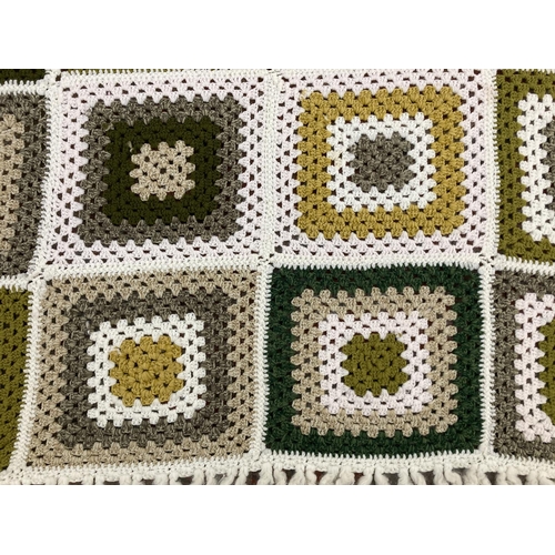 451 - A mid/late 20th century crochet blanket - approx. 245cm long x 190cm wide