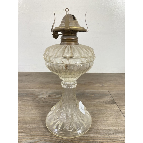 473 - Two late 19th/early 20th century oil lamps