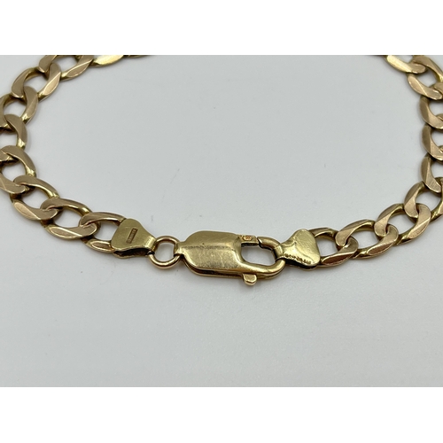 2122 - A 9ct gold curb link bracelet - approx. gross weight 9.2 grams and 19cm long