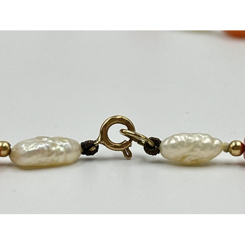 2130 - A pearl and coral 43cm necklace with 9ct gold clasp - approx. gross weight 9.14 grams