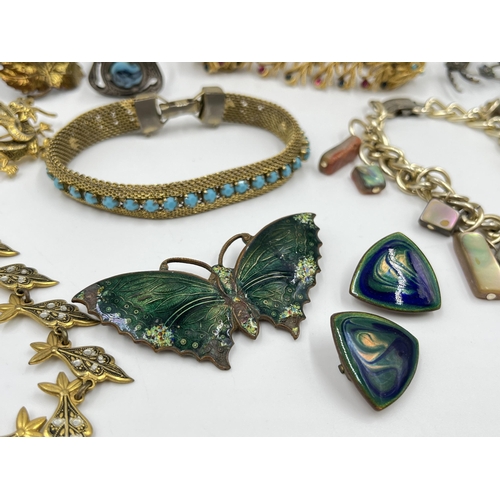 2138 - A collection of vintage costume jewellery to include enamel butterfly pin brooch, yellow metal gemst... 