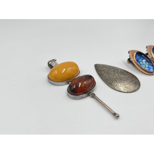 2147 - Five pieces of vintage jewellery to include .925 silver amber doublet pendant, .925 silver pendant n... 