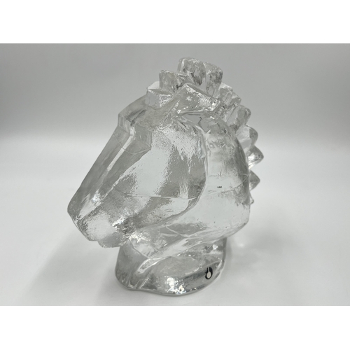 312 - A Pukeberg Sweden glass horse head paperweight - approx. 16.5cm high