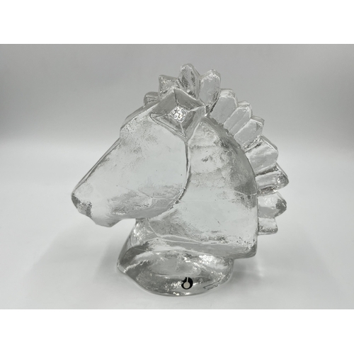 312 - A Pukeberg Sweden glass horse head paperweight - approx. 16.5cm high