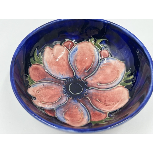 314B - A Moorcroft Anemone circular footed dish - approx. 11.5cm diameter