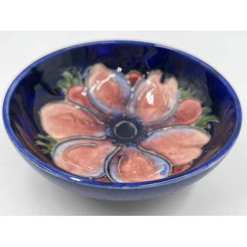 314B - A Moorcroft Anemone circular footed dish - approx. 11.5cm diameter