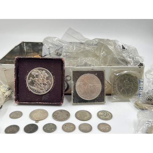 2373 - A collection of world coins to include .925 silver 1866 shilling, .900 silver 'Seated Liberty' ¼ Dol... 