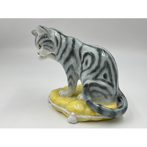 246 - A Royal Adderley cat figurine - approx. 13.5cm high x 14cm wide