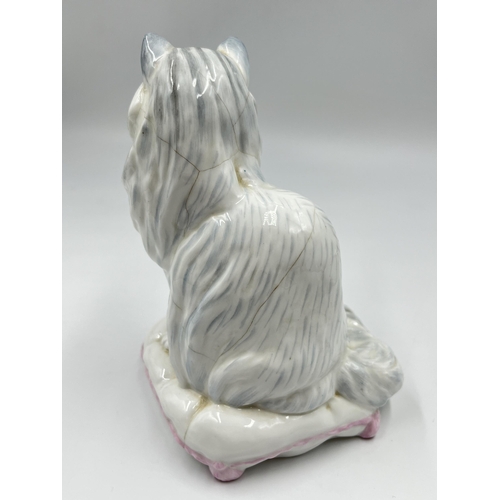 247 - A Royal Adderley cat figurine - approx. 17cm high x 13cm wide