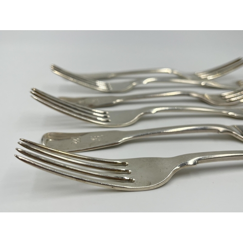 2263 - A set of six Robert Gray & Son hallmarked Glasgow silver dinner forks, dated 1833 - approx. gross we... 