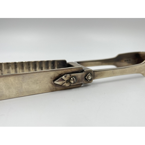 2271 - A pair of George III hallmarked sterling silver asparagus tongs - approx. gross weight 192 grams and... 