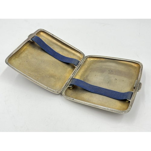 2276 - A Frederick Field hallmarked Birmingham silver cigarette case, dated 1922 - approx. gross weight 92 ... 