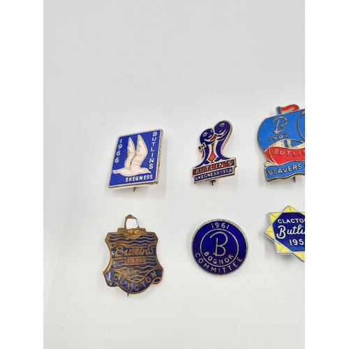 2367 - Ten vintage Butlins badges