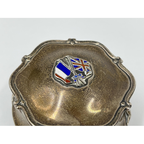 1253 - Two pieces of hallmarked sterling silver, one Henry Matthews Chester silver trinket box dated 1914 -... 