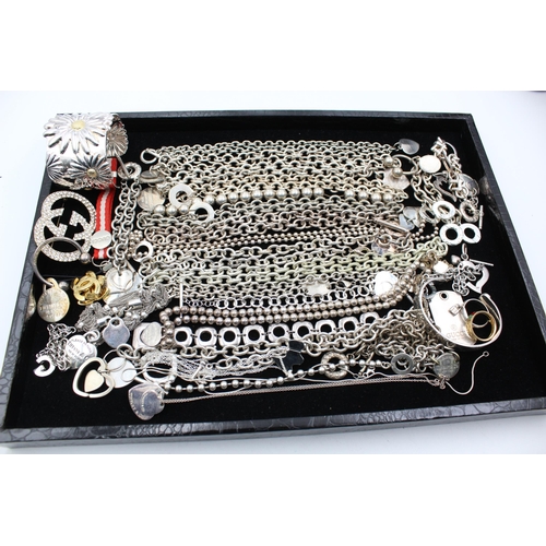 1067 - Approx. 1.2kg of fashion jewellery