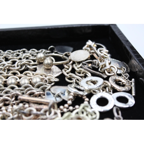 1067 - Approx. 1.2kg of fashion jewellery