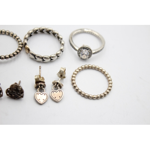 1083 - Eight pieces of Pandora .925 silver jewellery - approx. gross weight 18 grams