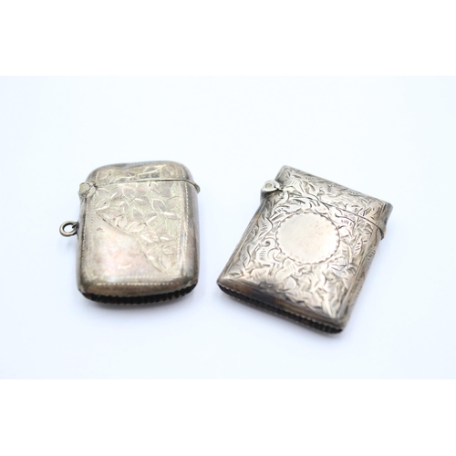 1213 - Two hallmarked sterling silver vesta cases - approx. gross weight 24 grams