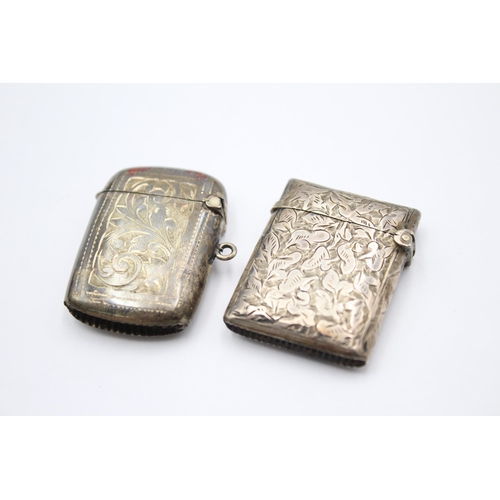 1213 - Two hallmarked sterling silver vesta cases - approx. gross weight 24 grams