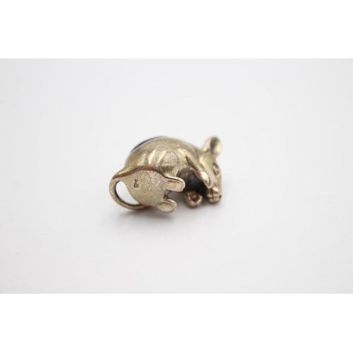 1215 - A stamped .925 silver novelty miniature mouse pin cushion - approx. gross weight 8 grams and 2.5cm h... 