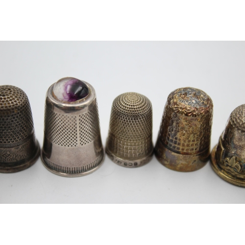 1216 - Seven hallmarked sterling silver thimbles to include Charles Horner etc. - approx. gross weight 47 g... 