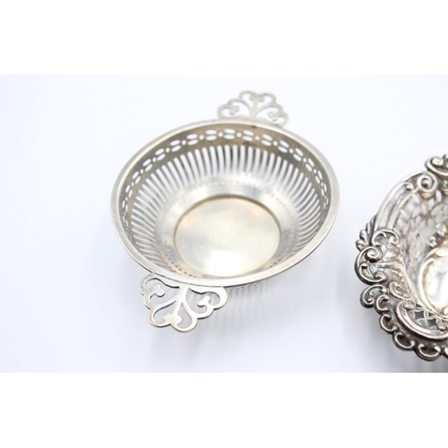 1217 - Two hallmarked sterling silver trinket dishes - approx. gross weight 53 grams