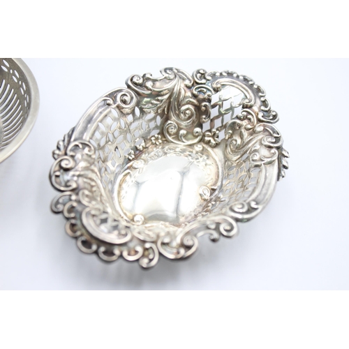 1217 - Two hallmarked sterling silver trinket dishes - approx. gross weight 53 grams