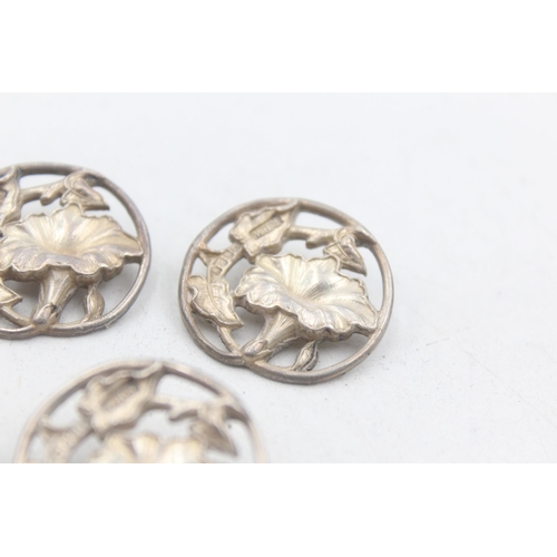 1235 - Five Art Nouveau hallmarked London silver buttons, dated 1903 - approx. gross weight 30 grams and 3c... 