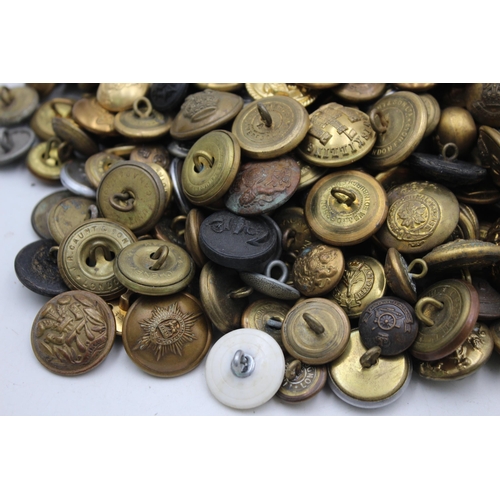 1274 - A collection of uniform buttons to include military, railway, police etc.