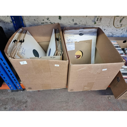 539 - Two boxes containing a collection of classical shellac records