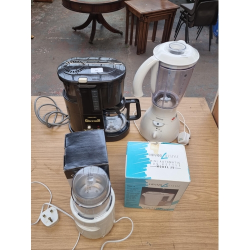 562 - Five items to include Toshiba Filtermill coffee machine, boxed Hinari mini jug kettle, Kenwood blend... 