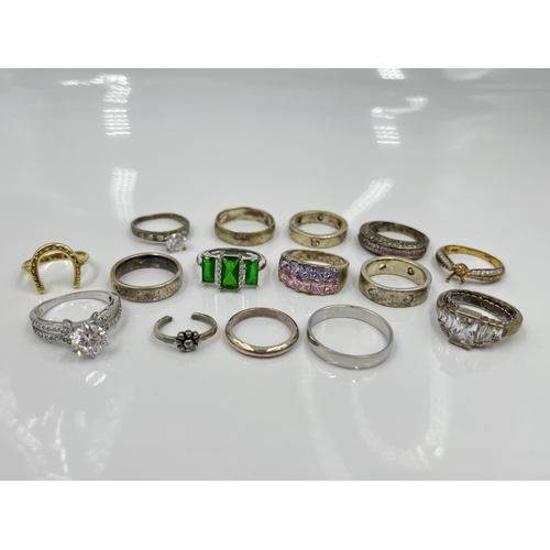 1109 - A collection of stamped .925 silver rings