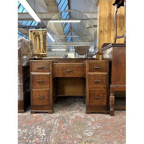 141 - An Art Deco style oak dressing table retailed by Arighi Bianchi & Co Limited Macclesfield - approx. ... 