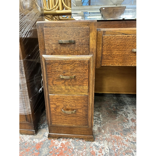 141 - An Art Deco style oak dressing table retailed by Arighi Bianchi & Co Limited Macclesfield - approx. ... 