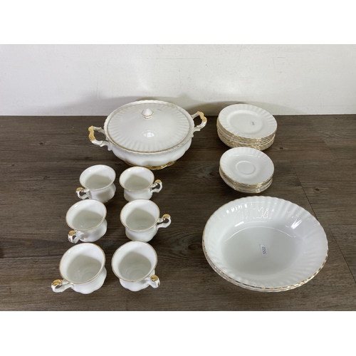 273 - Twenty four pieces of Royal Albert Val D'or bone china